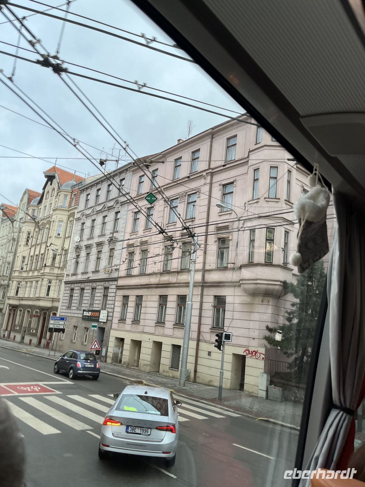 24.12.24 Stadtrundfahrt Brünn-  Stromversorgung für elektrische Straßenbahn