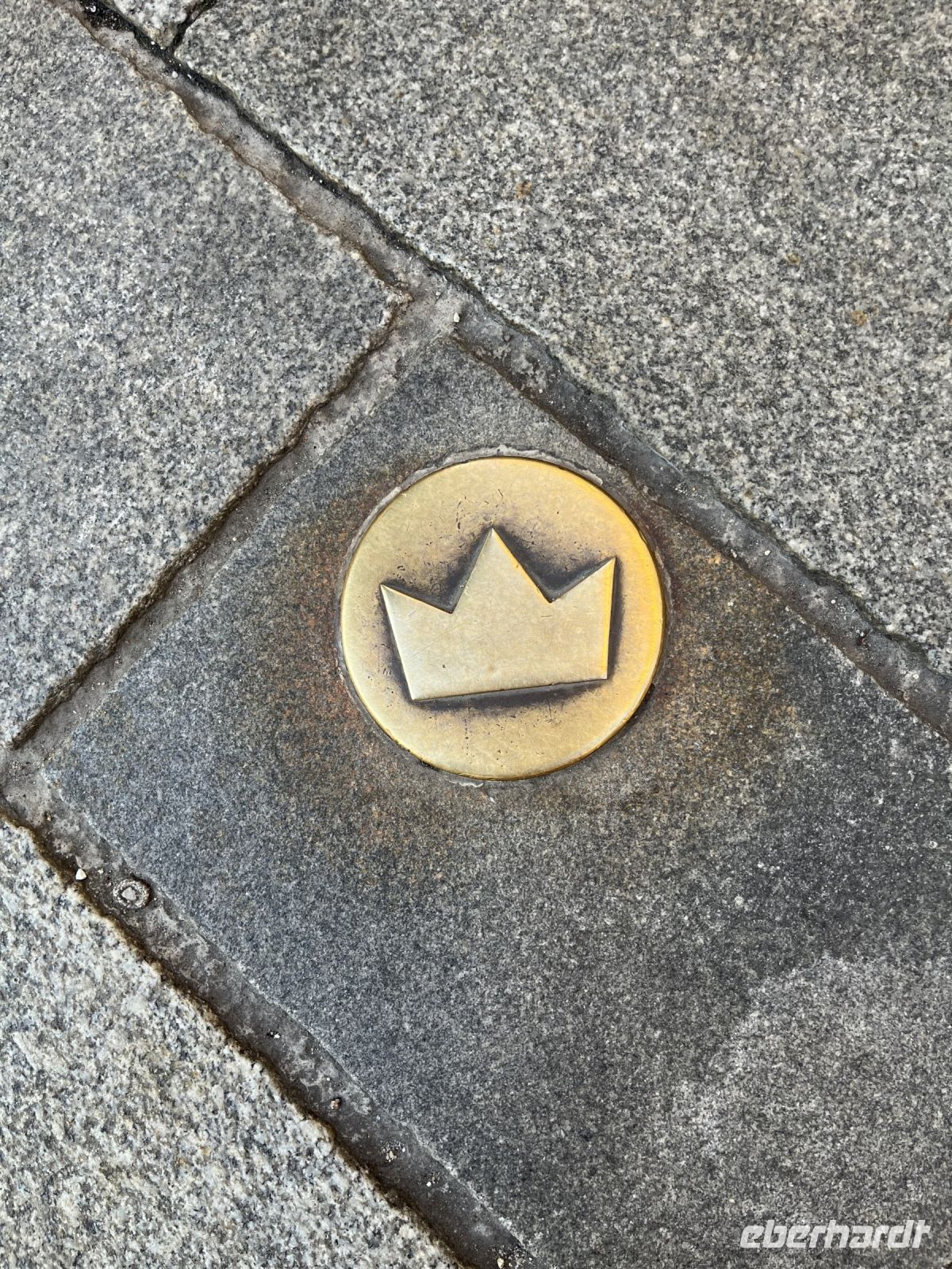 29.12.24  Bratislava -  Altstadt - Kennzeichnung des Krönungsweges