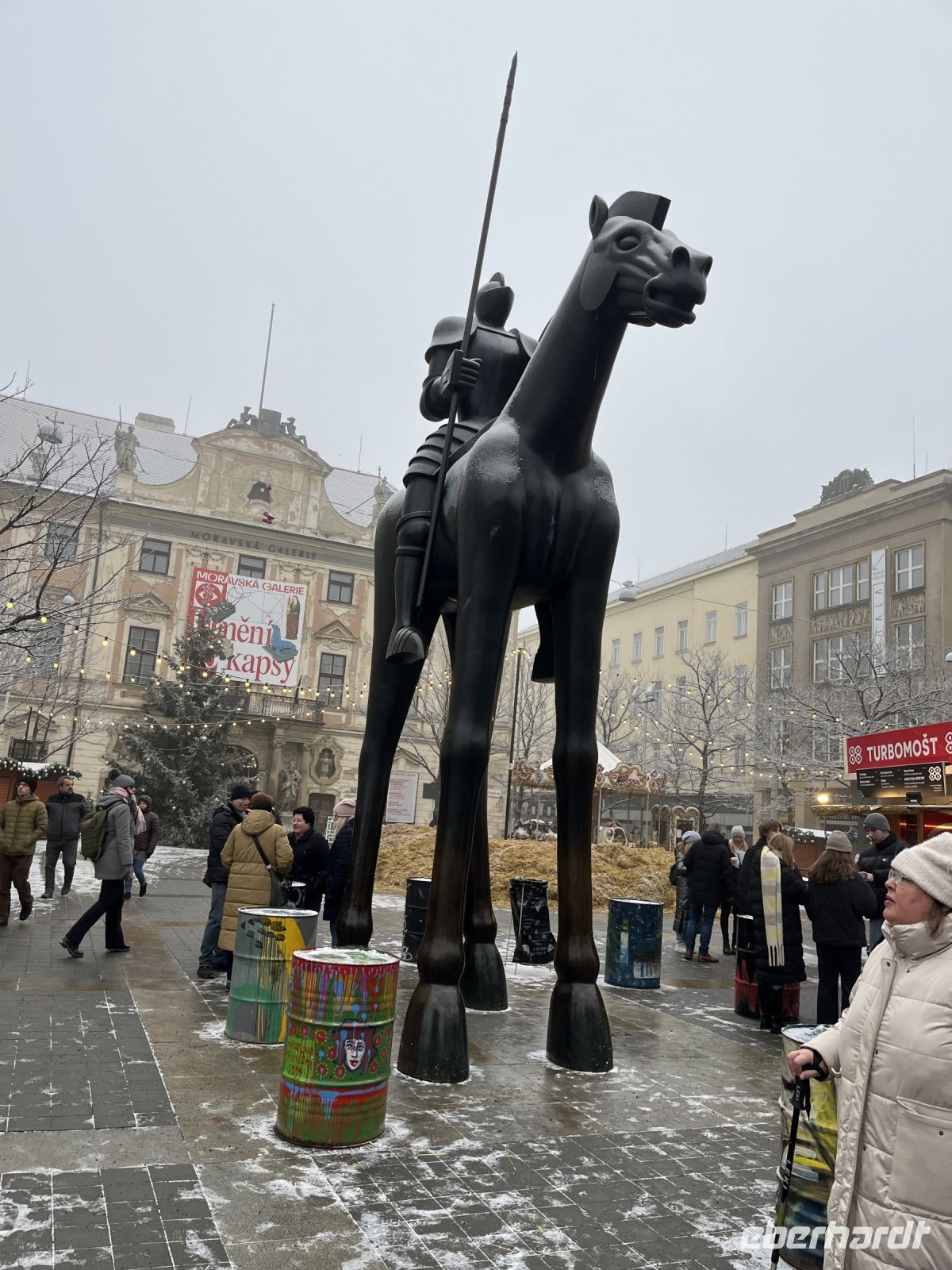 31.12.24 Stadtführung Brünn - Mährischer Platz  Skulptur des Pferde zu Ehren 