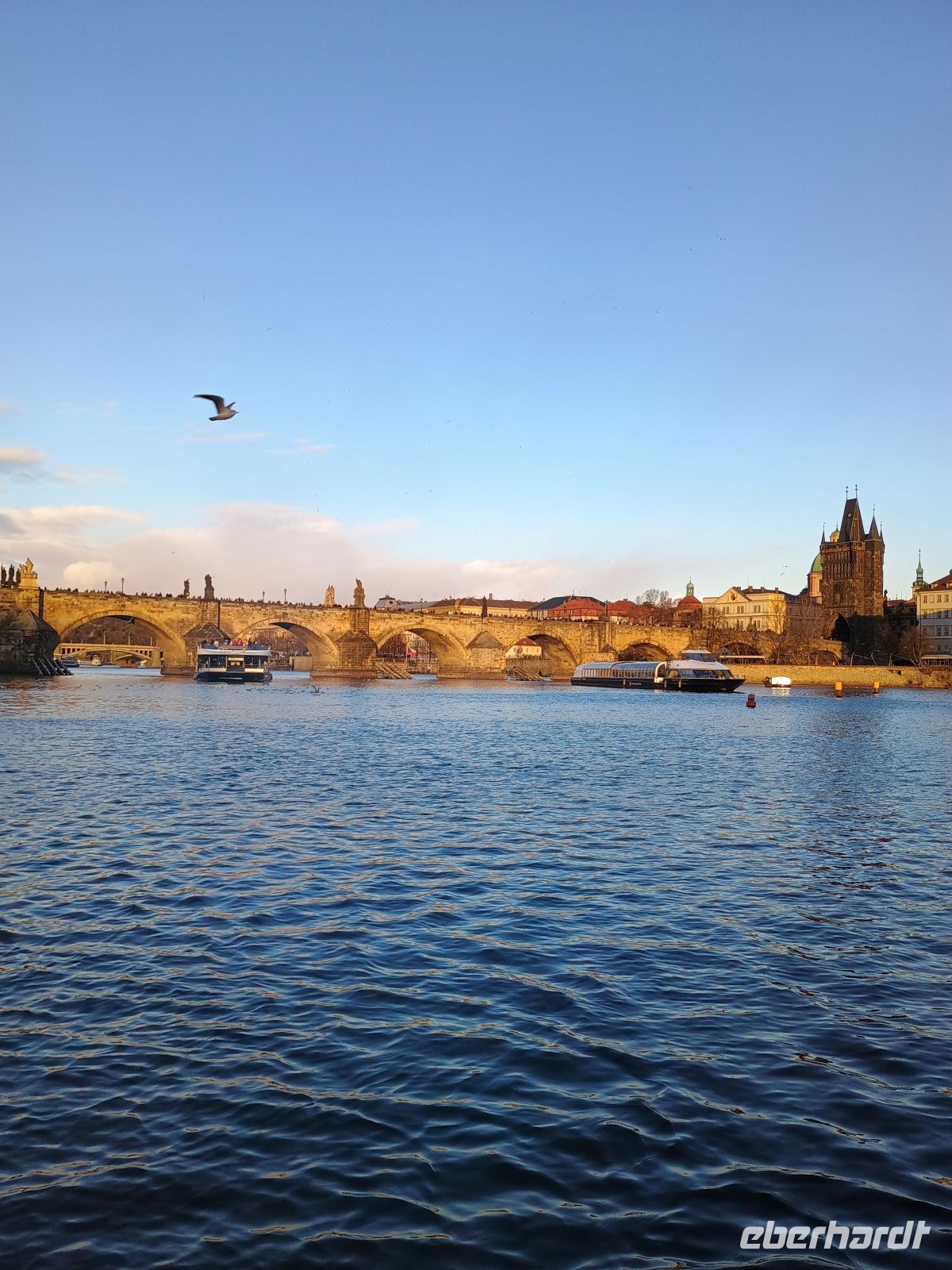 Schifffahrt - Karlsbrücke 