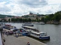 Schiffsanleger an der Moldau