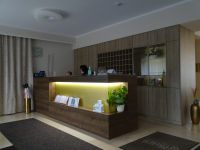 4 Hotel Empfang