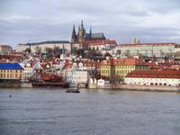 Blick von der Moldau zur Burg
