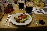 An diesem ersten Abend kehrten wir in der Traditionsgaststätte 