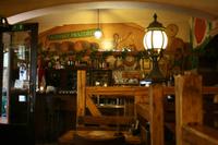 Bekannt ist es für seine schöne rustikale Einrichtung...