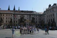 Genauso natürlich die Burg selbst.