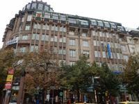 In diesem schönen, aber unscheinbaren Gebäude am Wenzelsplatz verbirgt sich ein wahres Kleinod...