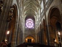 Die Fensterrose des Veitsdom ist ein wahres Meisterwerk gotischer Baukunst.