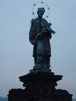 der heilige Nepomuk auf der Karlsbrücke, Prag