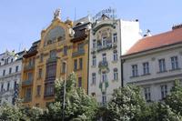 Grand Hotel Europa und das besonders schmale Meran Hotel am Wenzelsplatz