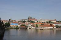 Blick vom Altstädter Brückenturm zum Hradschin mit der Prager Burg
