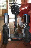 Die Polizei in Prag ist ganz modern mit Segways unterwegs