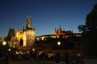 Kleinseite und Prager Burg bei Nacht