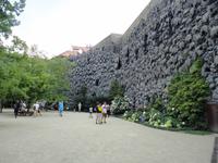 Gesteinwand im Palais Waldstein