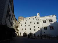 Neuhaus, Schloss