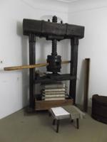 Papierpresse