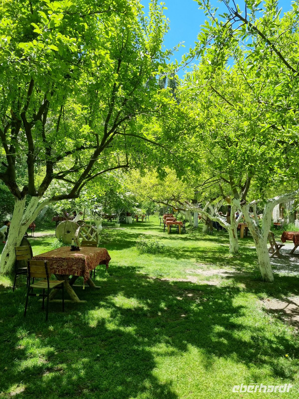 Soganli-Tal (Mittagessen im Gartenrestaurant)