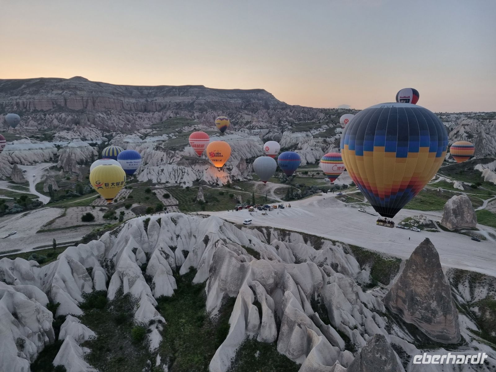 Morgendliche Ballonfahrt über Kappadokien 