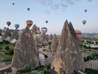 Morgendliche Ballonfahrt über Kappadokien 