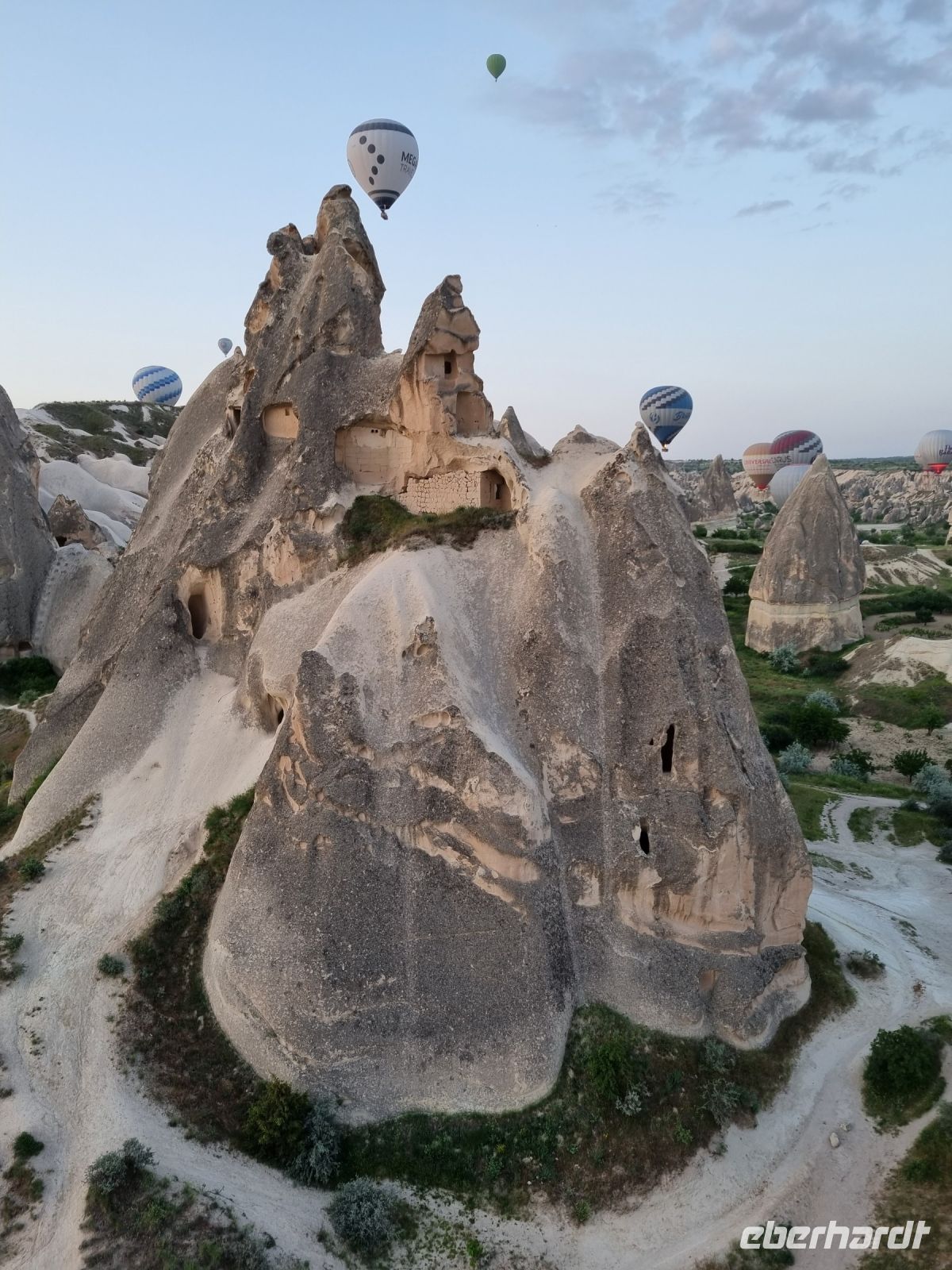 Morgendliche Ballonfahrt über Kappadokien 