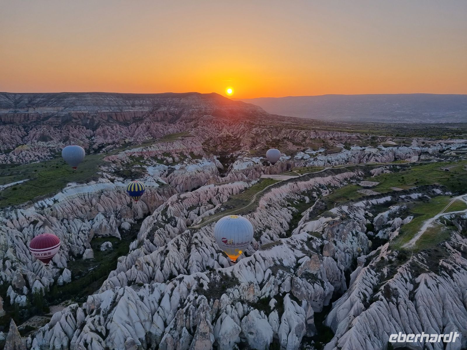 Morgendliche Ballonfahrt über Kappadokien