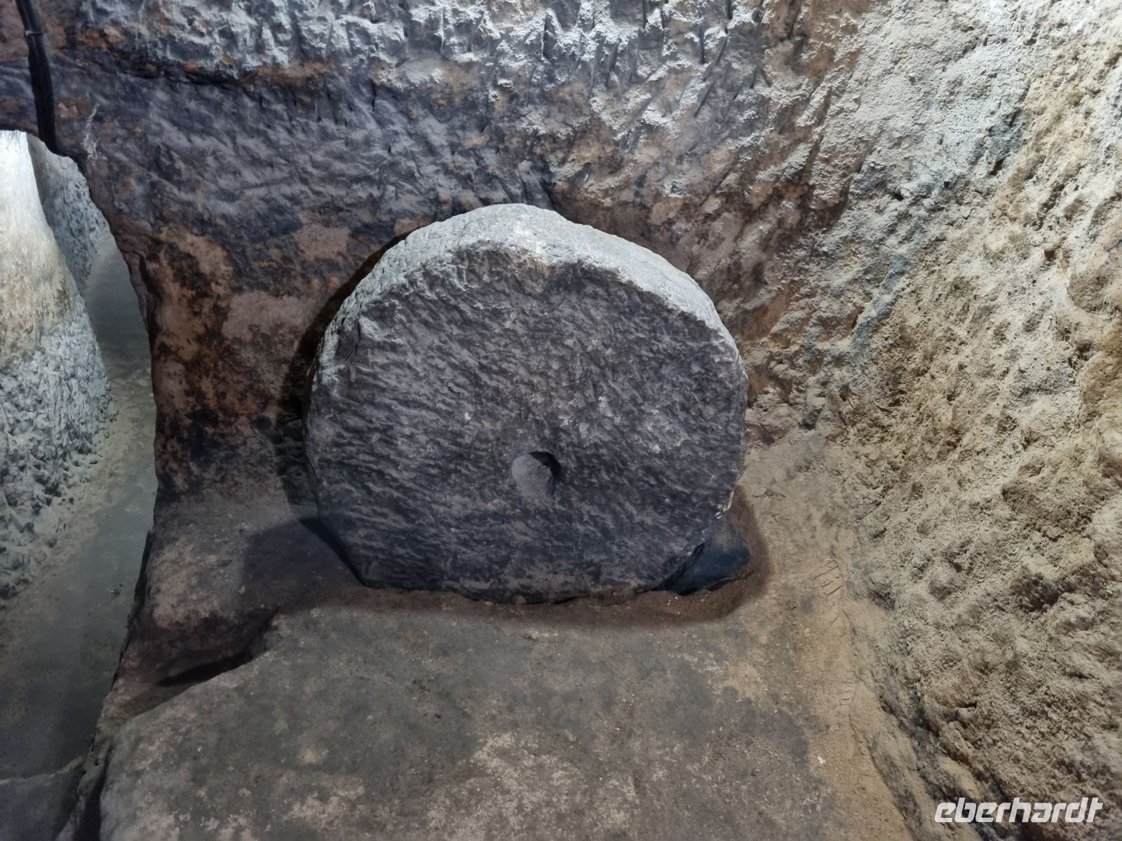 2. unterirdische Stadt Saint Mercurius Saratli (Steintür)