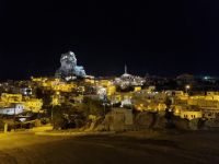 Lichterspaziergang am Abend in Ortahisar