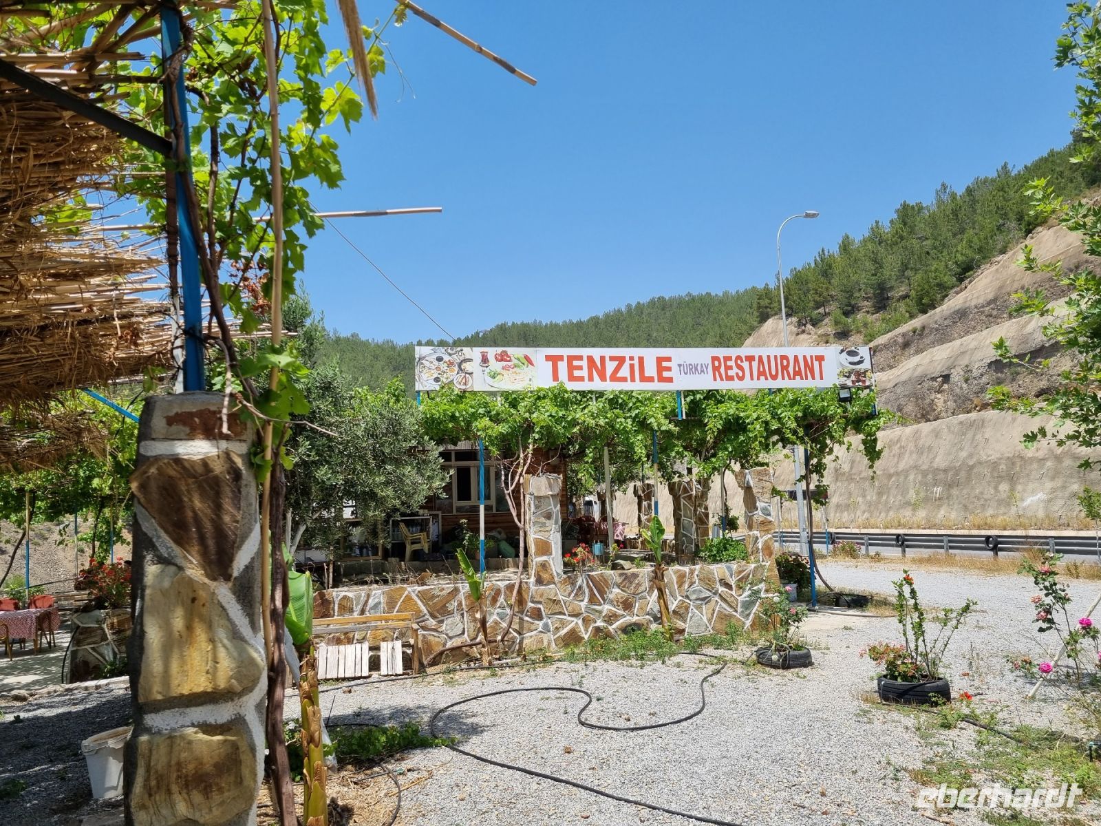 Küstenstraße zwischen Mersin und Antalya... (Mittagessen im Restaurant 