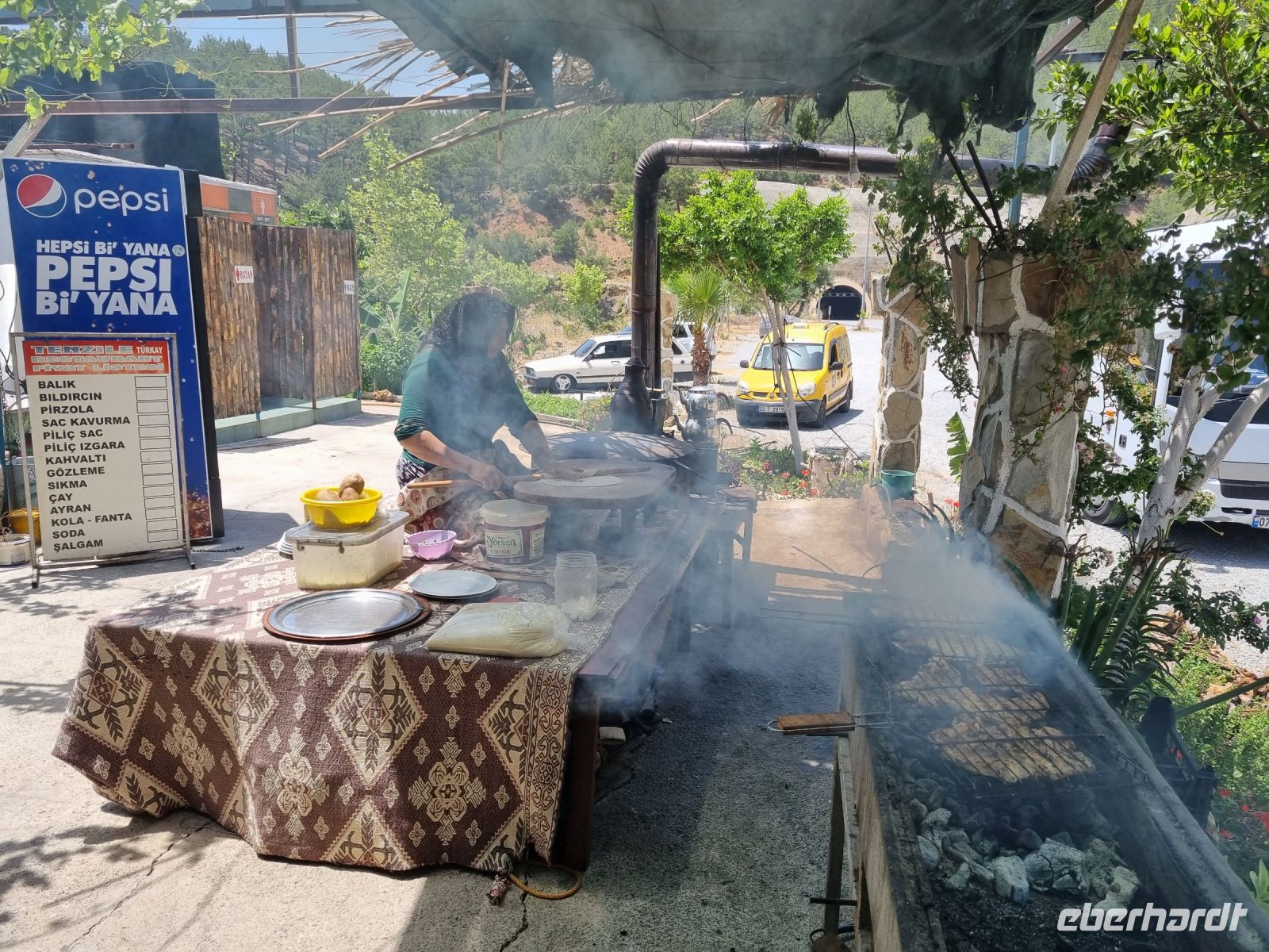 Küstenstraße zwischen Mersin und Antalya... (Mittagessen im Restaurant 