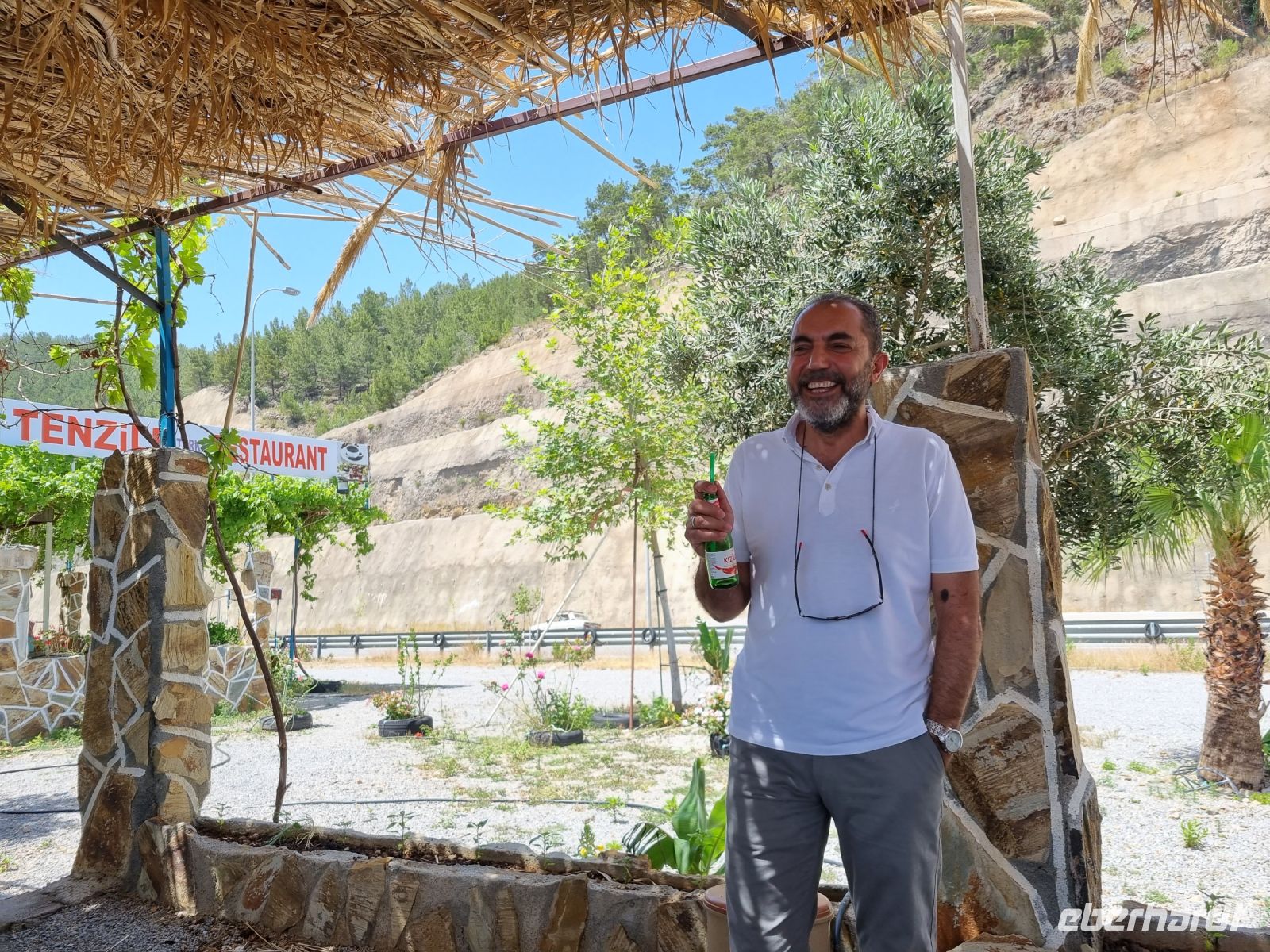 Küstenstraße zwischen Mersin und Antalya... (Mittagessen im Restaurant 