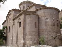 Güzelyurt - Kirche,welche in eine Moschee umgewandelt wurde - von Hinten
