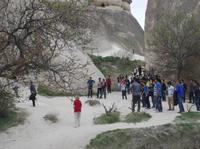 Das Ereignis zieht Leute an