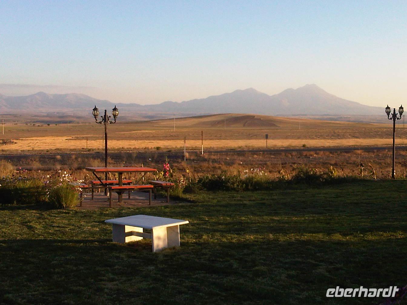 Ausblick von der Karawanserei bei Saratli