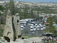 Auf dem Parkplatz des Freilichtmuseums herrscht viel Betrieb