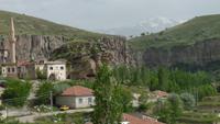 Ihlara-Tal, im Hintergrund der Hasan-Vulkan
