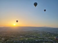 Morgendliche Ballonfahrt über Kappadokien