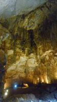 das Paradies als Tropfsteinhöhle 