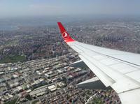 über den Vororten der Stadt