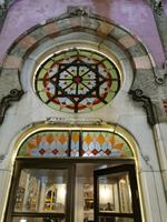 Eingang zum Orient-Express-Bahnhof, heute ein Restaurant