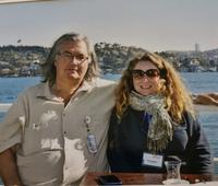 Reiseleiter Serdar und Reisebegleiterin Simone