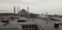 Blick von der Terrasse unseres Hotels auf die Sultan Ahmet Camil oder Blaue Moschee