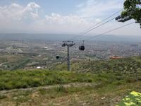 Mit der Seilbahn fuhren wir hoch...