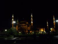 Blaue Moschee bei Nacht