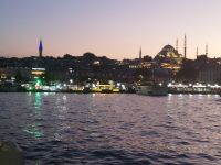Blick von unserem Restaurant unter der Galatabrücke - Istanbul, Türkei