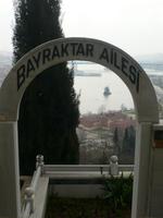 Der Friedhof über der Moschee