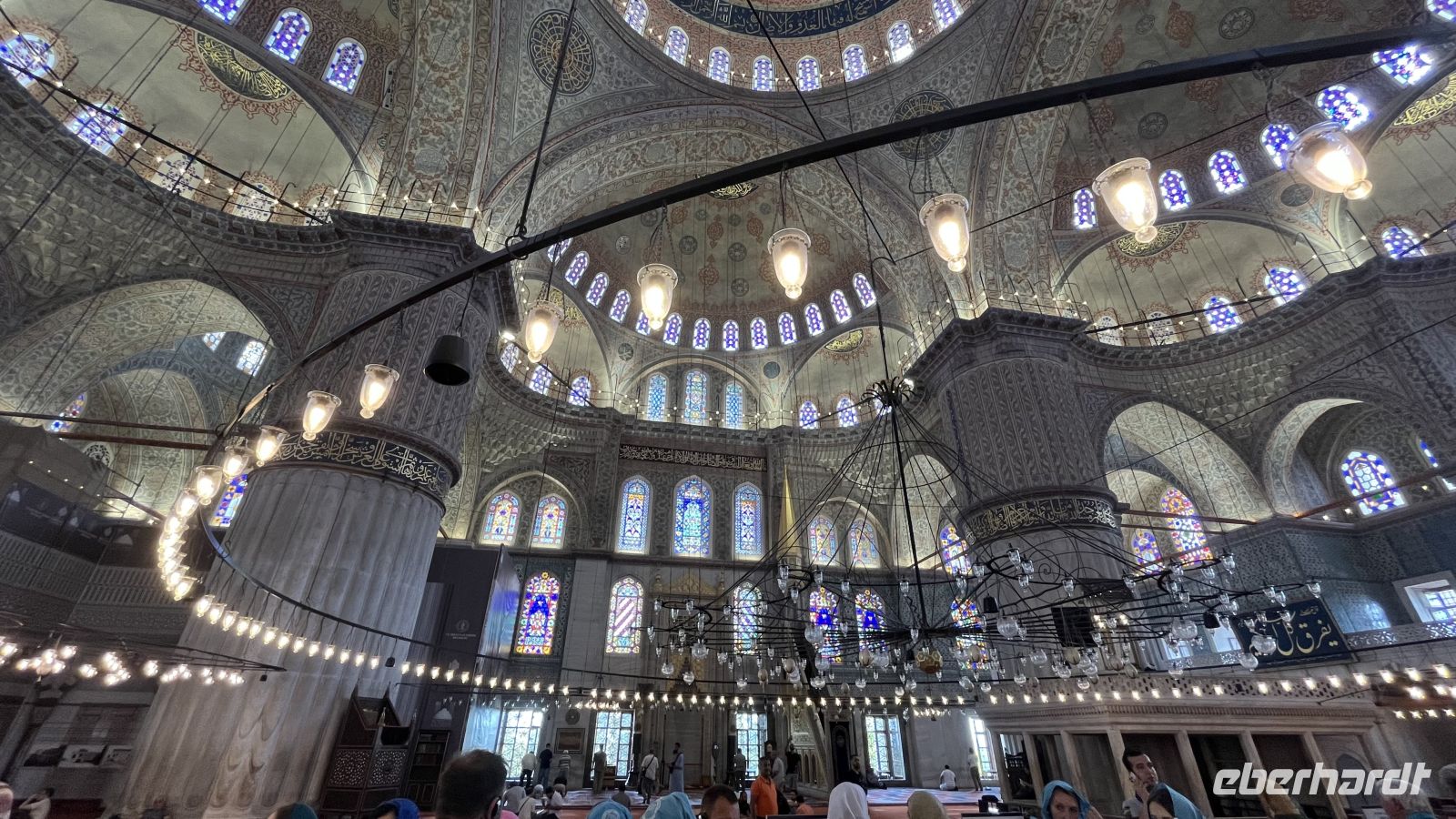 das Innere der Bauen Moschee