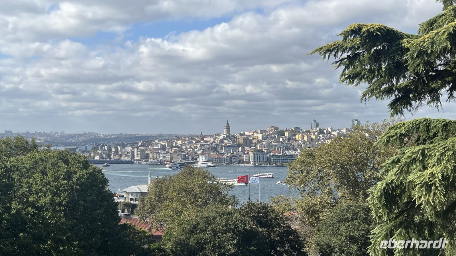 Blick vom Topkapi-Palast auf den Galata-Turm