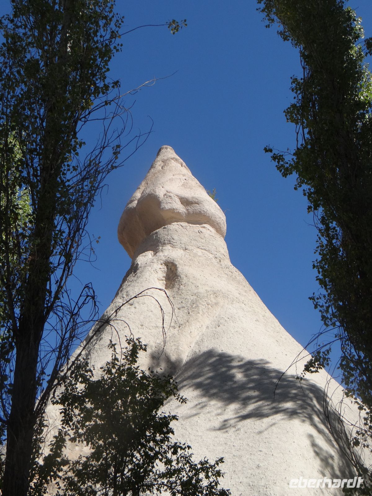 Kappadokien, Zemi-Tal, wie eine bearbeitete Skulptur wirkt die Natur. 