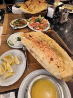 Reichlich gedeckter Tisch