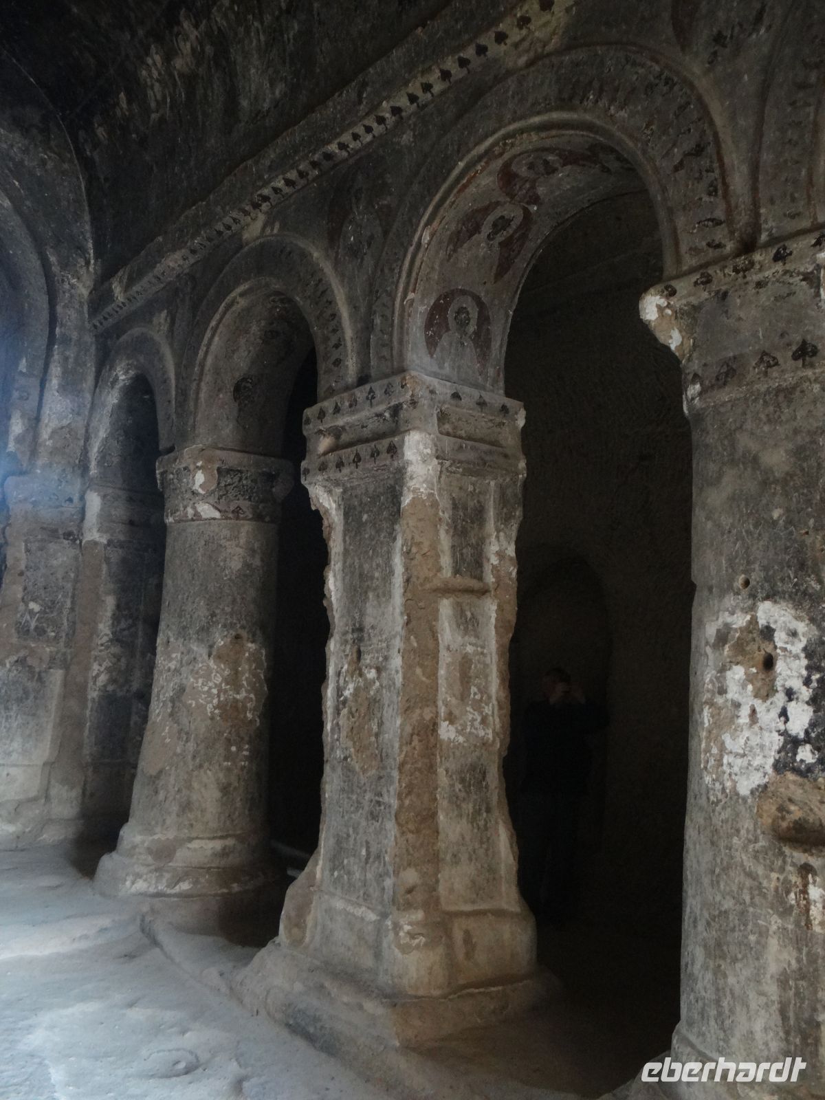 Kappadokien, Selime, die Kathedrale mit freskierten Pfeilern.